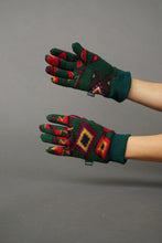 Load image into Gallery viewer, Vintage fleece gloves
