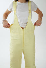 Charger l&#39;image dans la galerie, Pantalon de neige salopette jaune pâle Bay Sport taille M pour femme
