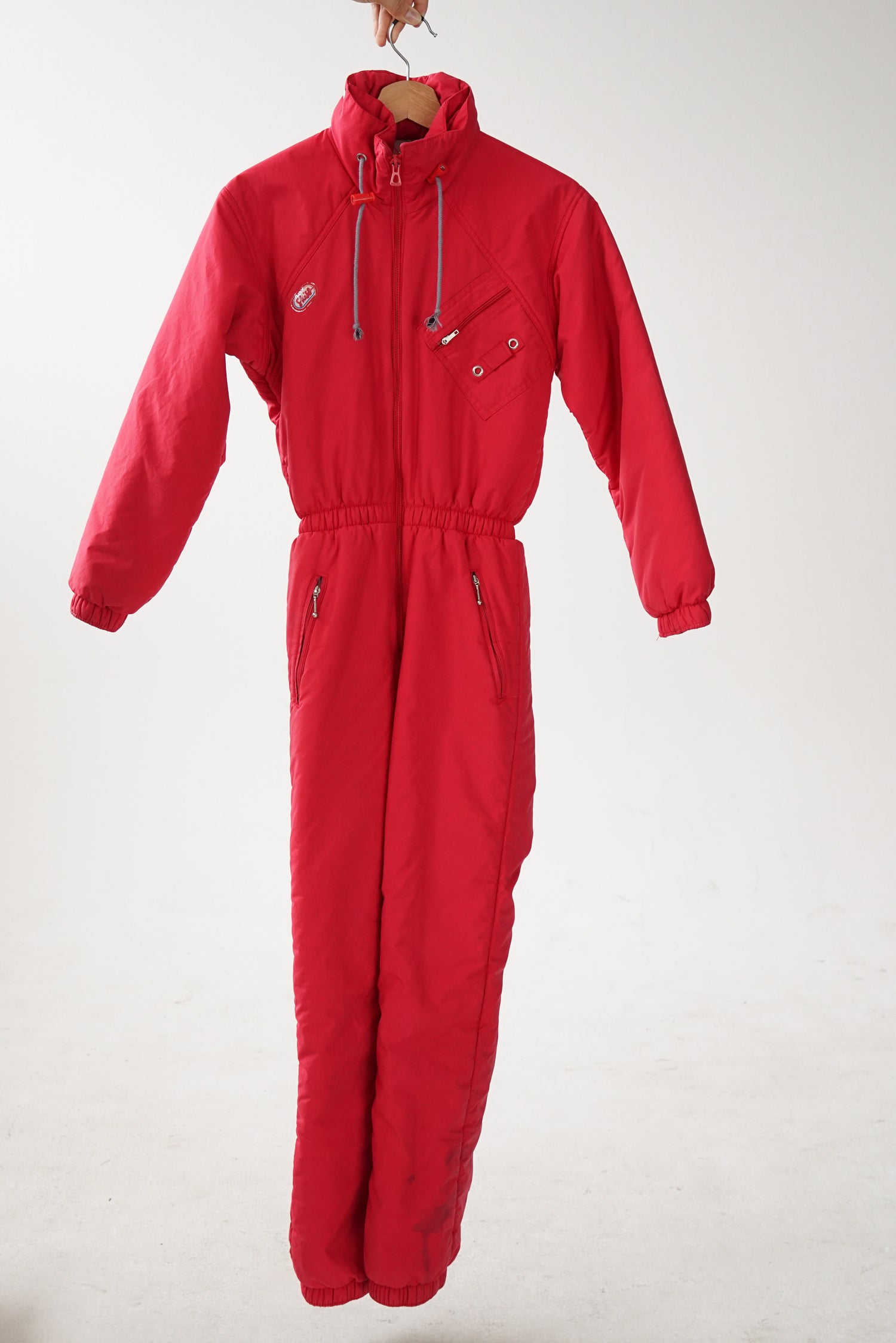 One piece skit suit Skiss, snow suit rouge pour femme taille 38 (XS)