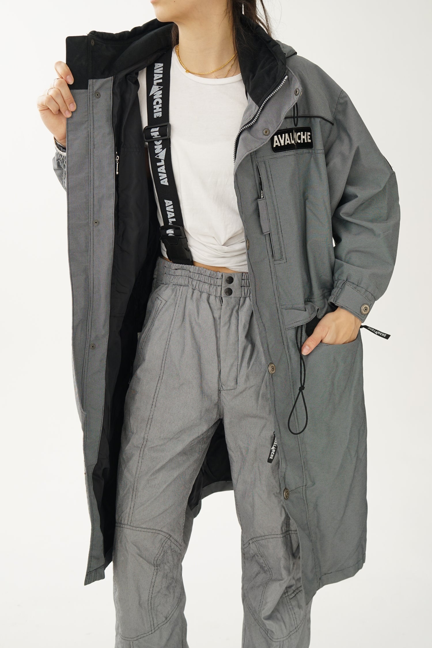 Insane vintage two piece Avalanche ski suit, silver long jacket snow suit size M