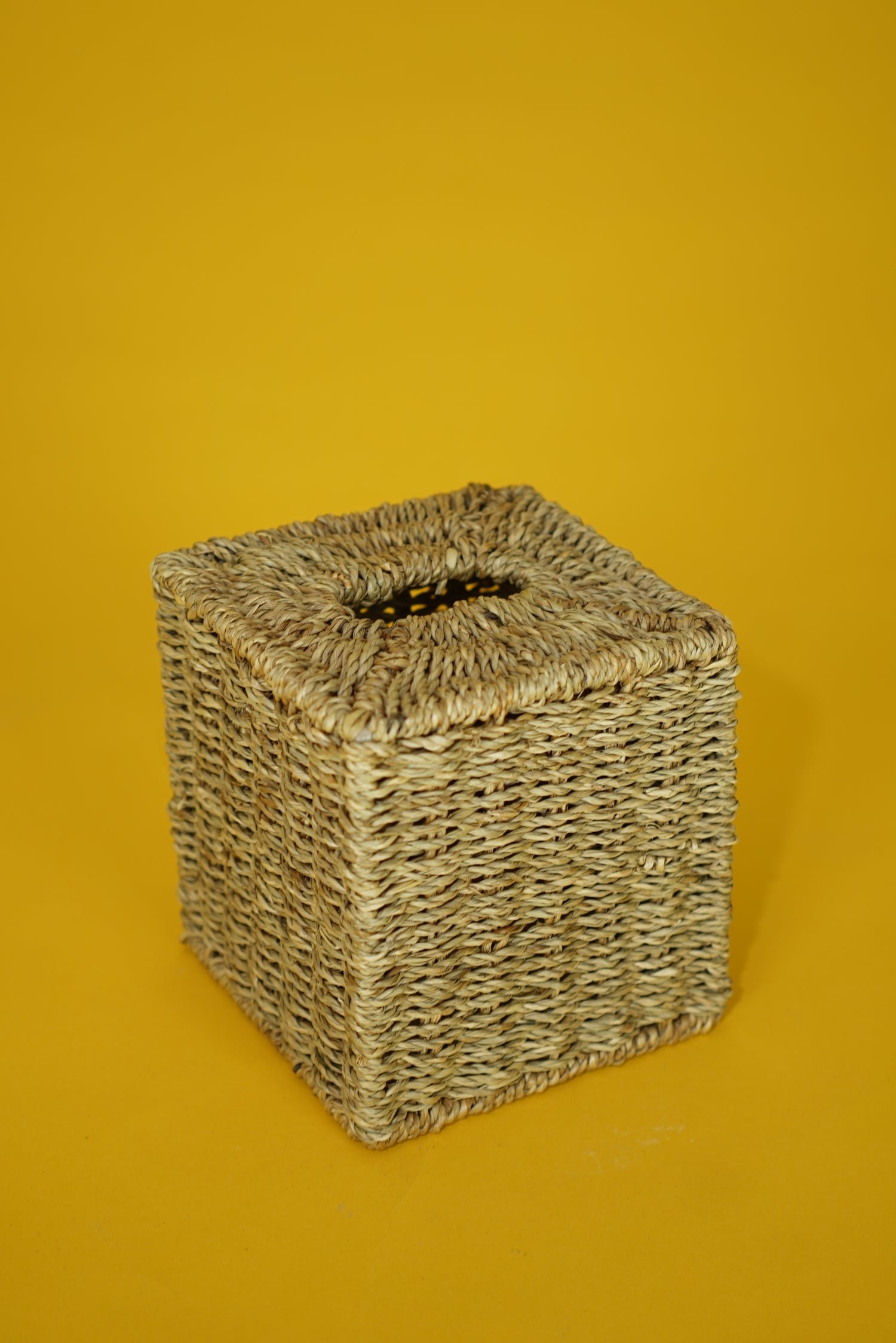 Nice little rattan tissue box cover