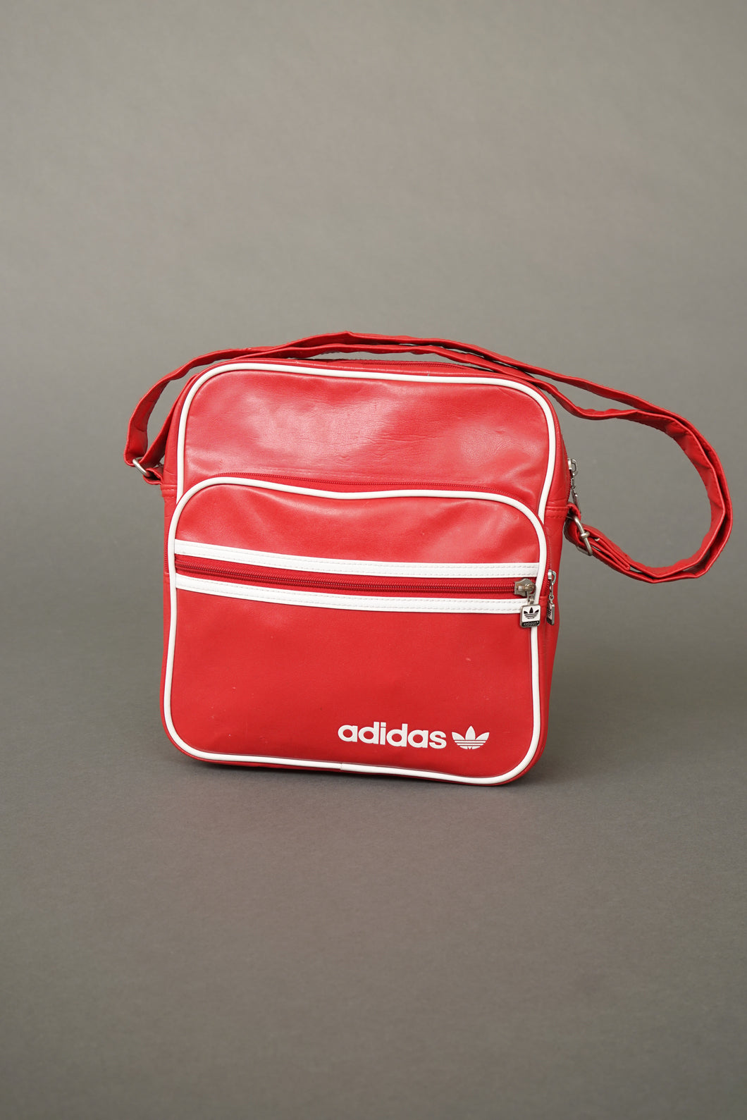Classique sac vintage Adidas rouge