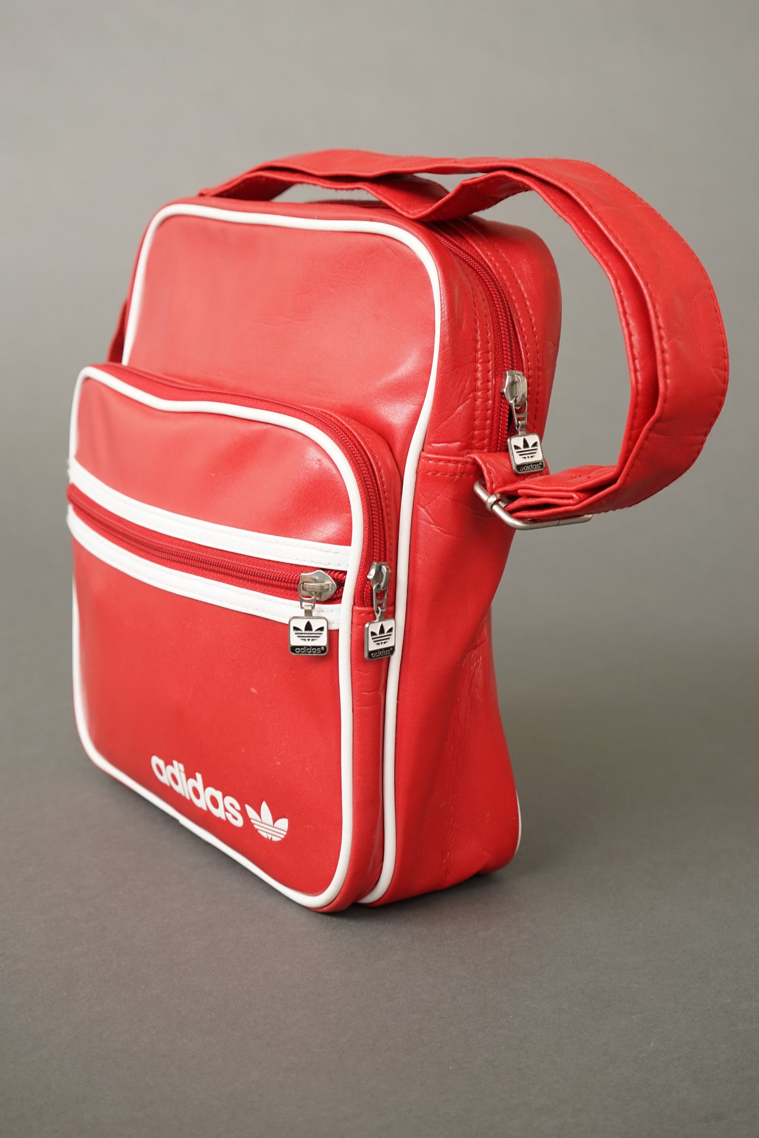 Classic vintage Adidas bag