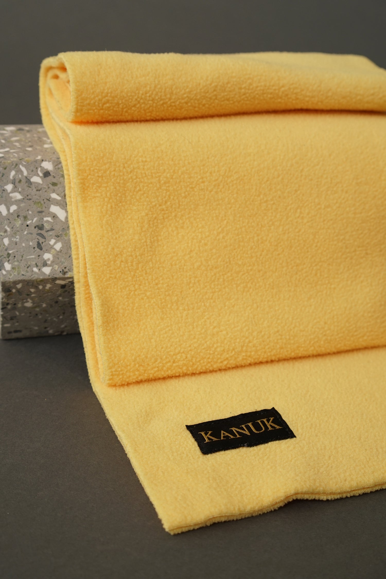 Kanuk scarf fleece