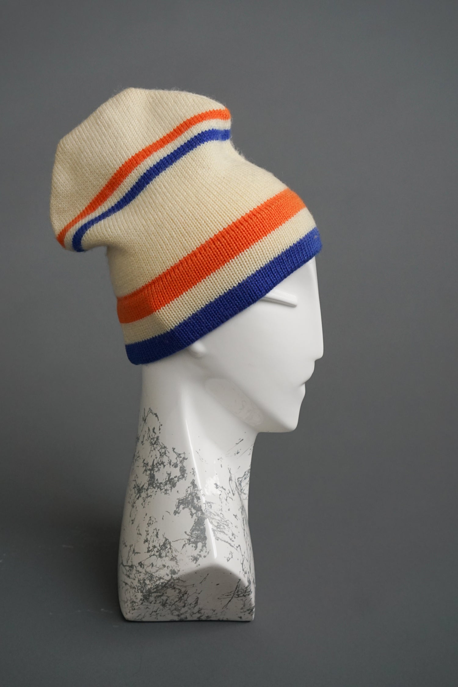 Vintage wool beanie white blue and orange