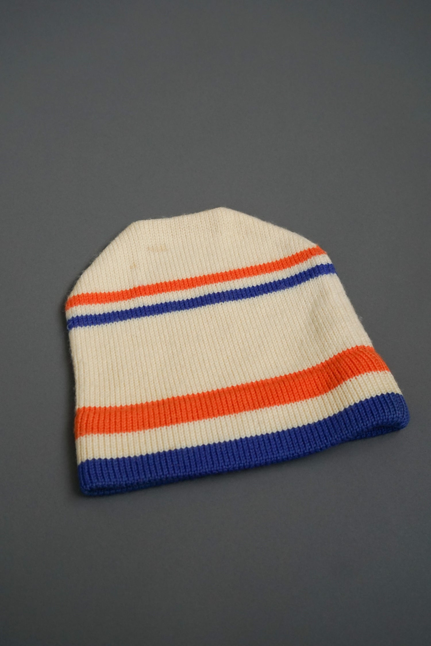 Vintage wool beanie white blue and orange