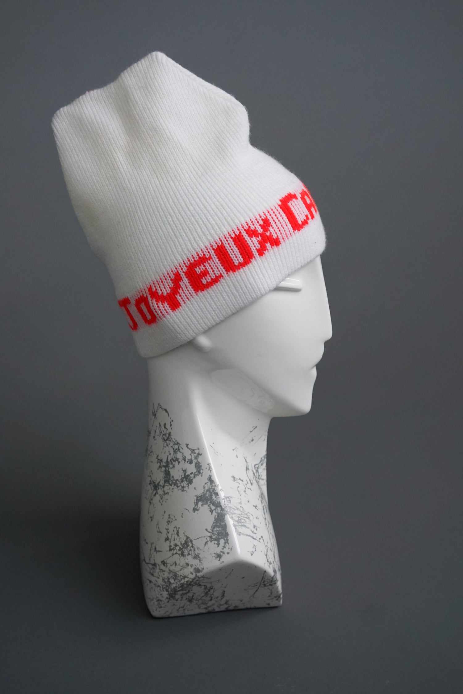 Joyeux Carnaval beanie