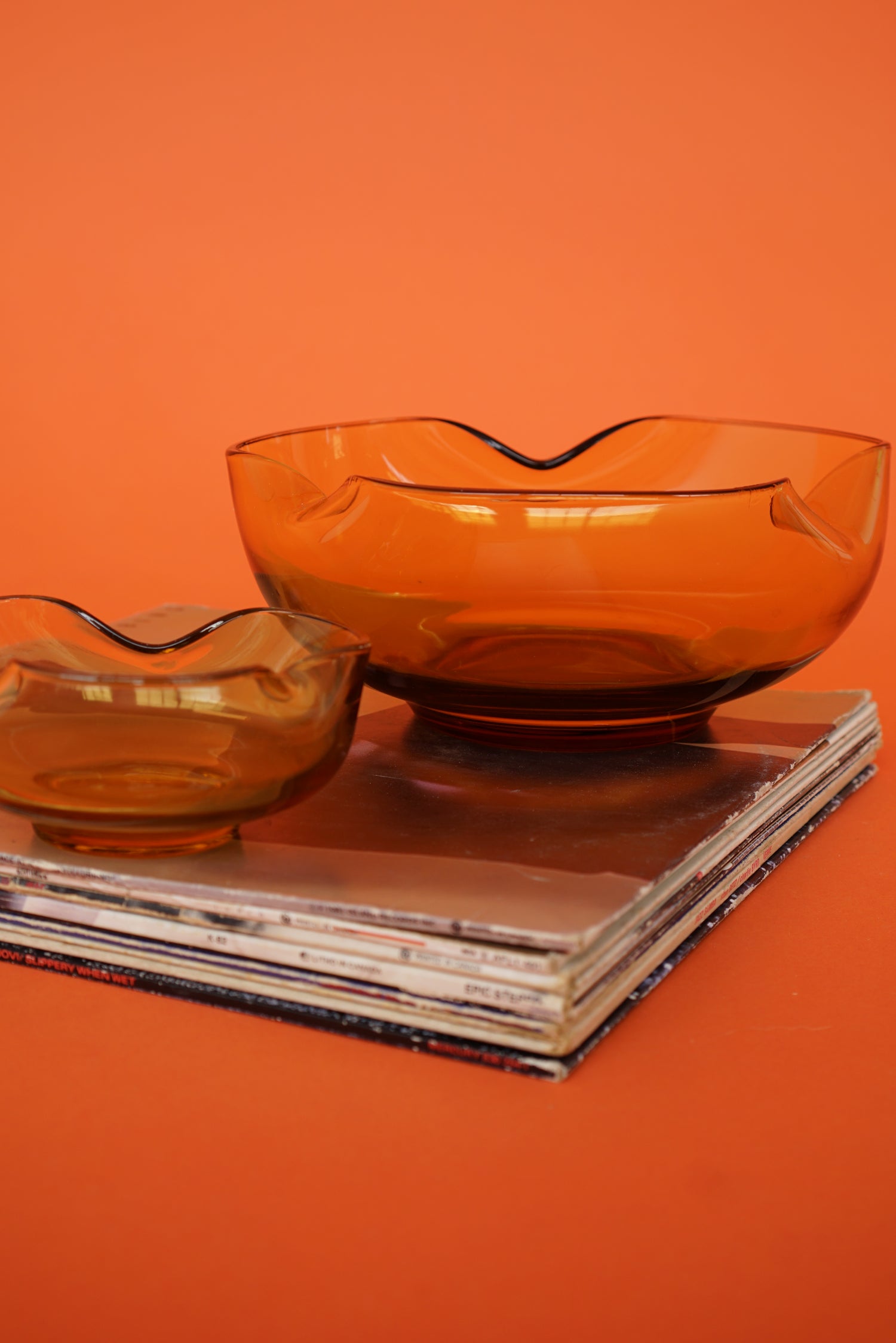 2 depression glass vintage bowls