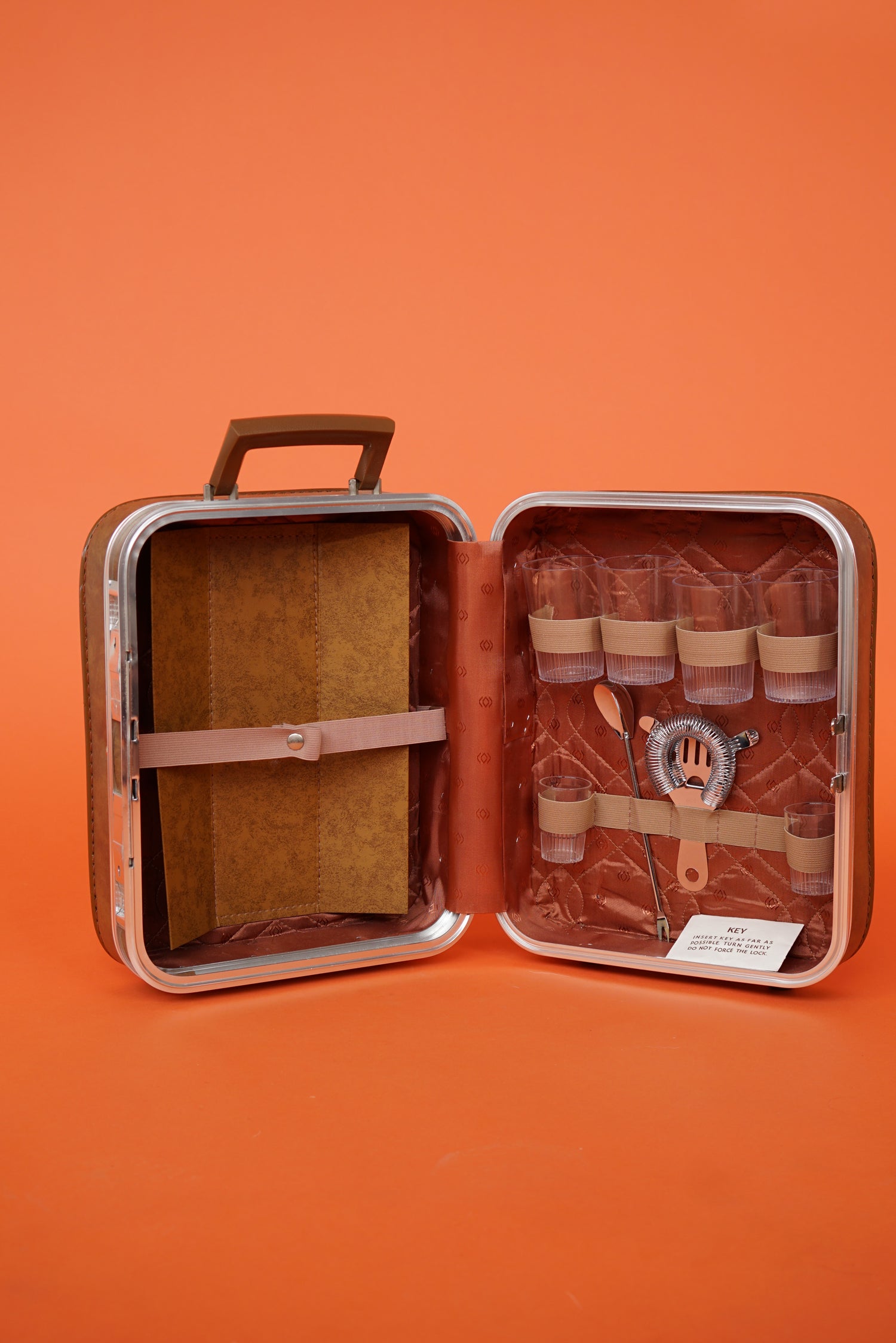 Mini bar portatif vintage en faux cuir brun