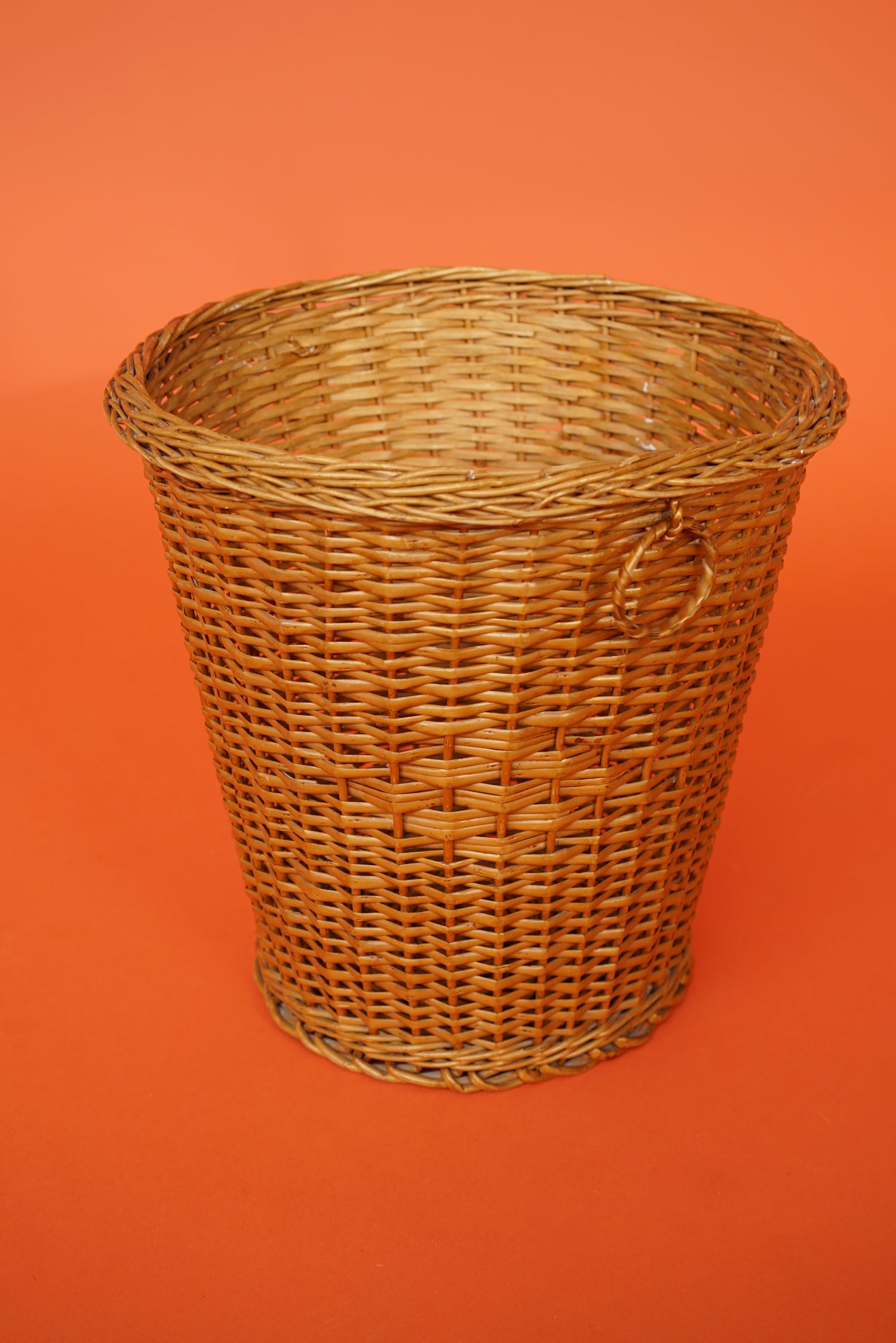 Rattan basket 11''