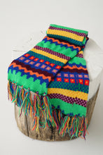 Charger l&#39;image dans la galerie, Fou ensemble vintage, tuque taille S-M et foulard rétro colorés
