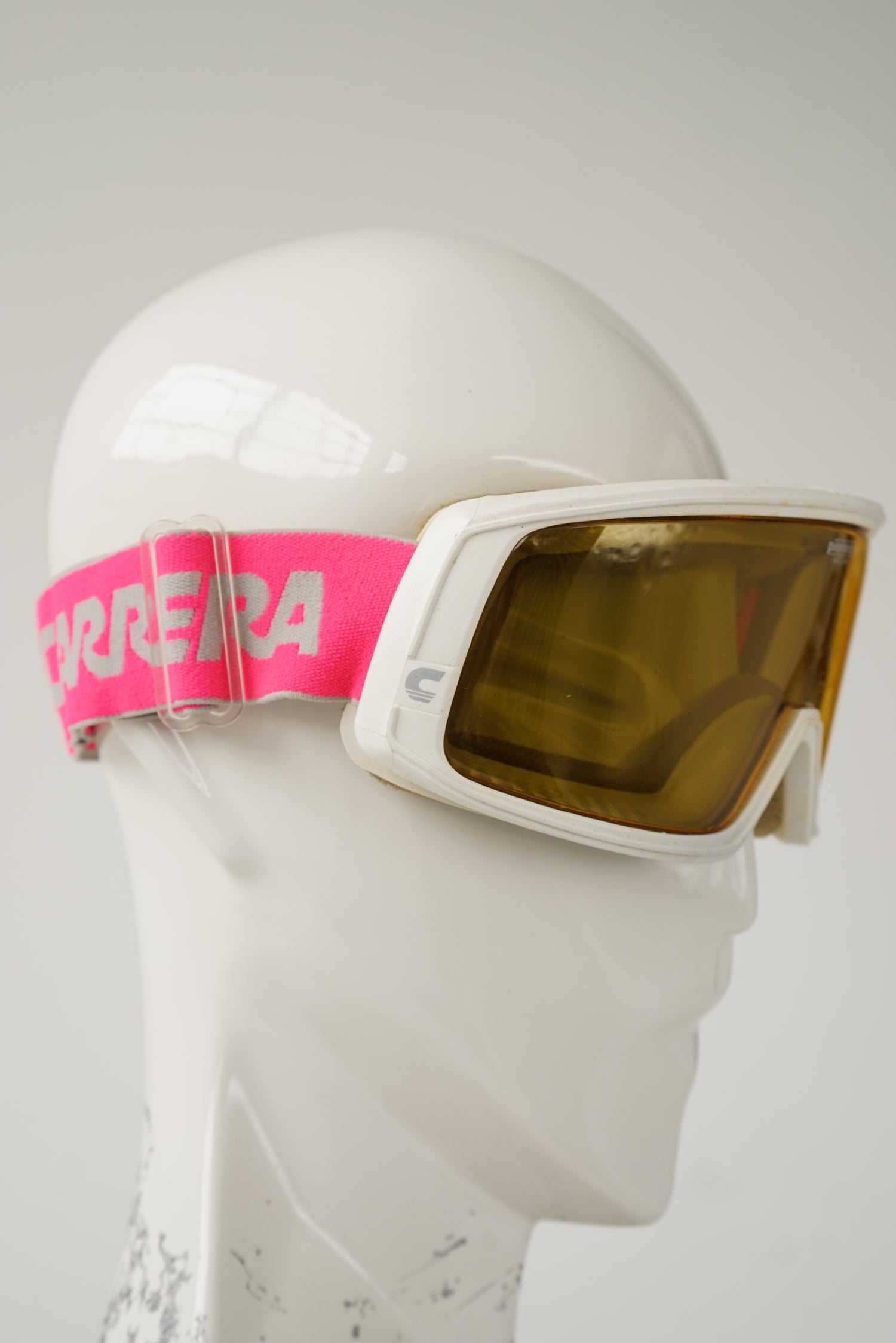 Lunette de ski vintage Carrera Pioneer Everclear blanche et rose fluo à lentille jaune taille standard