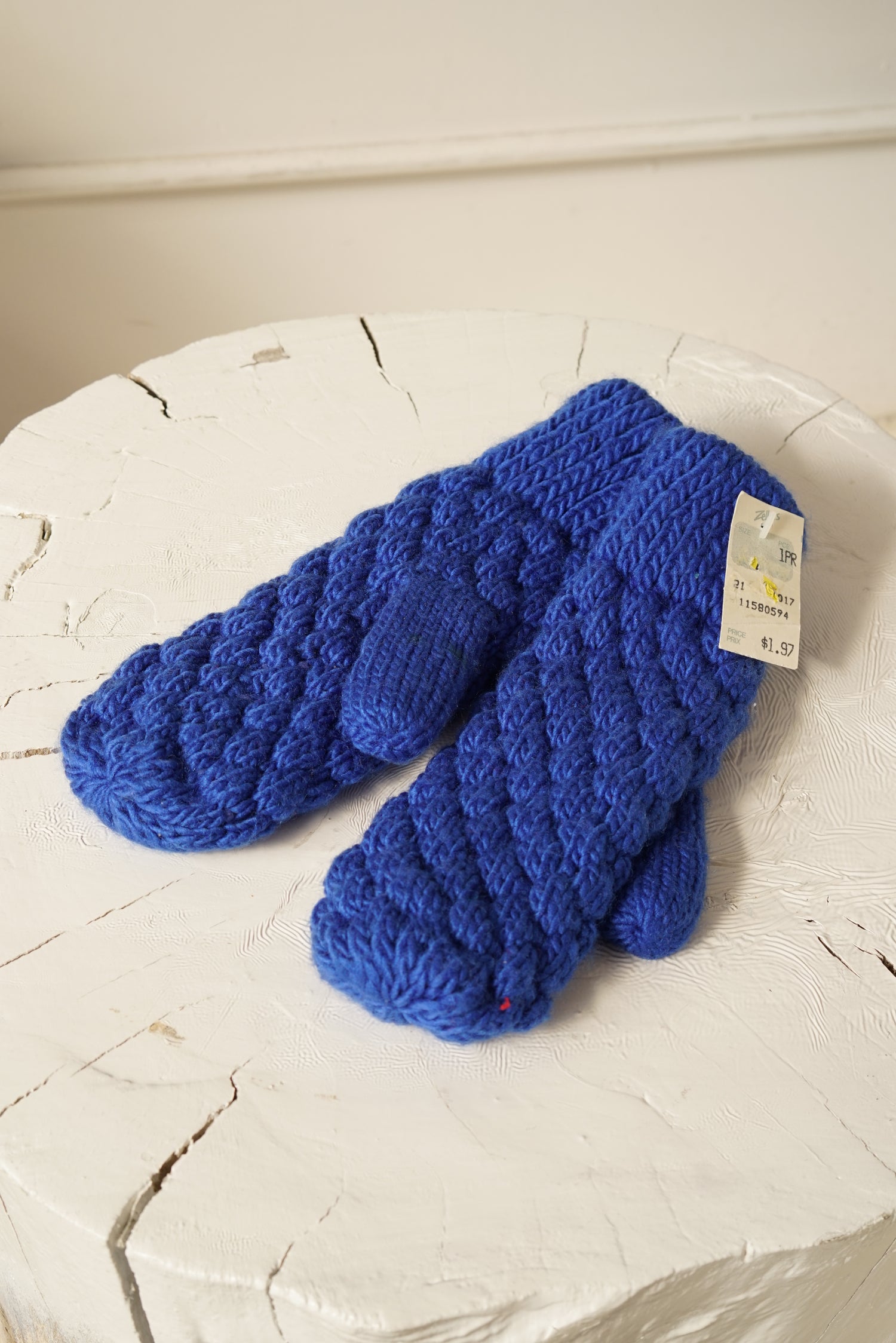 Mitaines vintage zellers en tricot bleu royal jamais portées