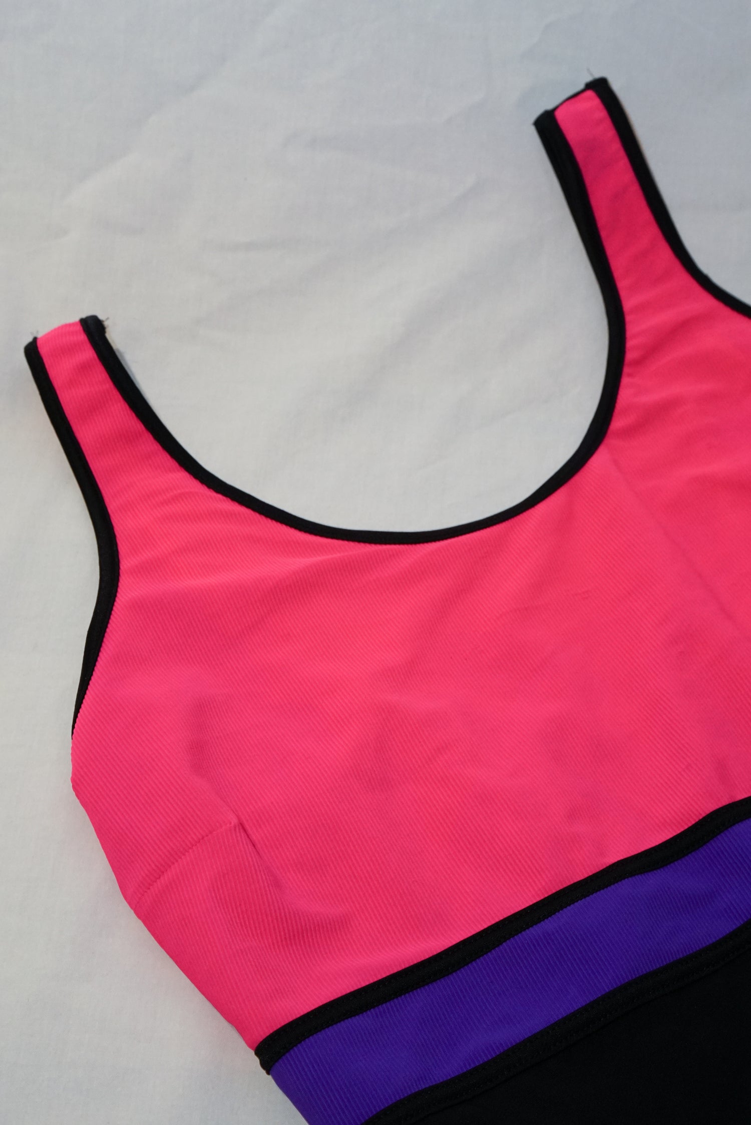 Maillot one piece rétro taille 46 (XL)