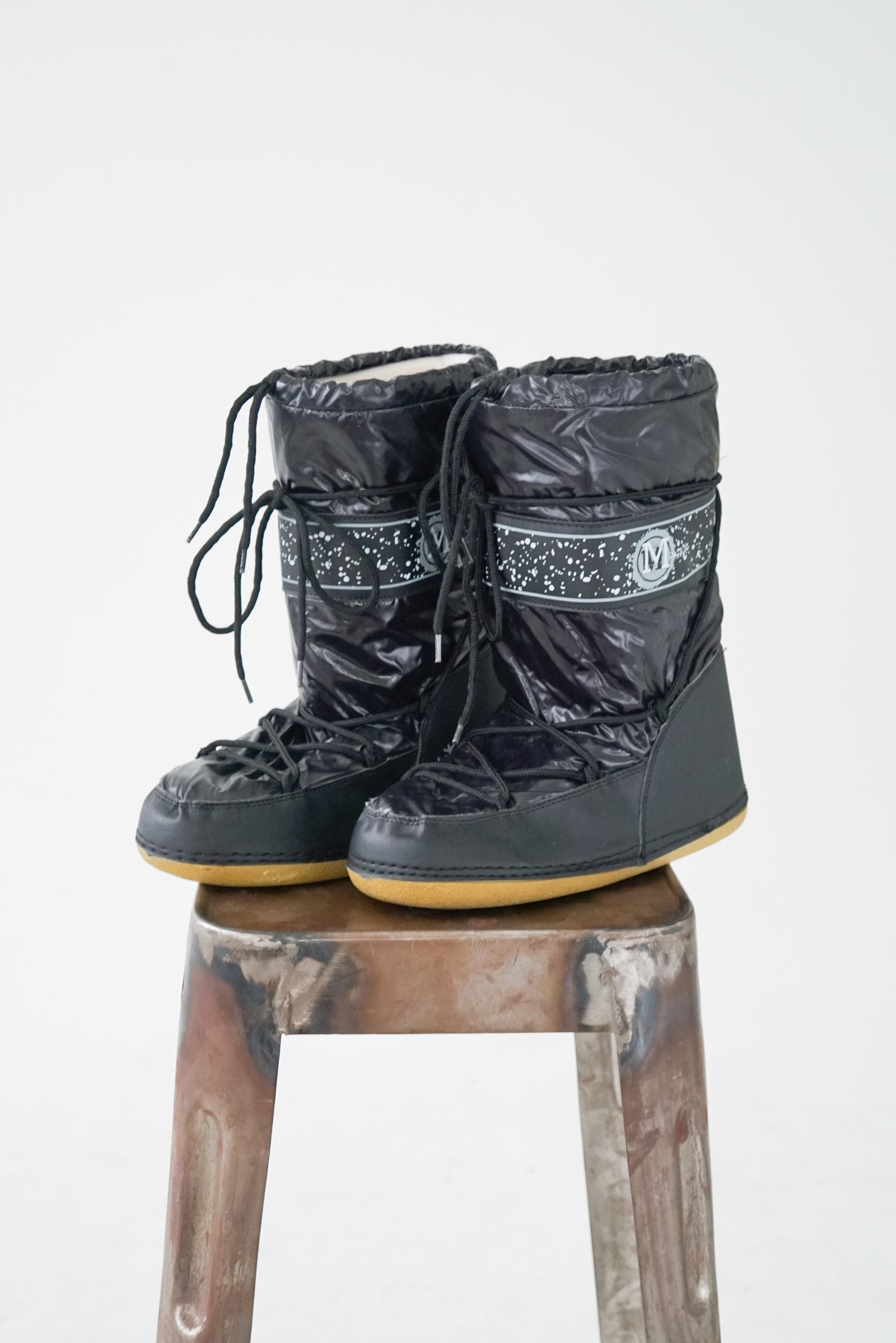 Moonboots Matrix noir pour homme taille 43-44EU (10.5US)