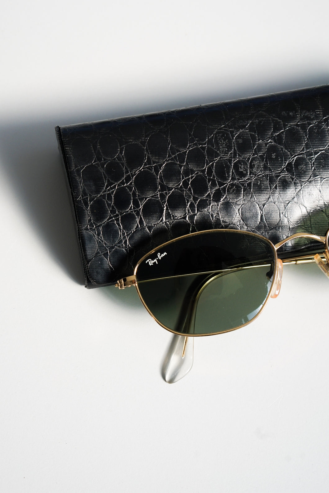 Rayban Gatsby Metal Tea Cup Collection (3135) in gold & green solid color