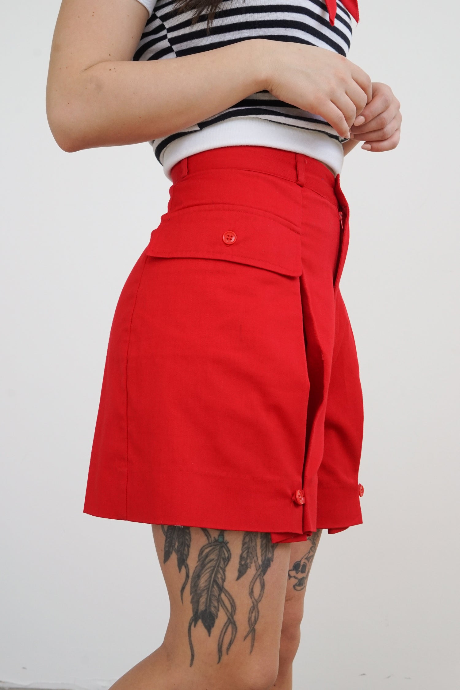 Short taille haute à plis rouge taille 5/6 (26)