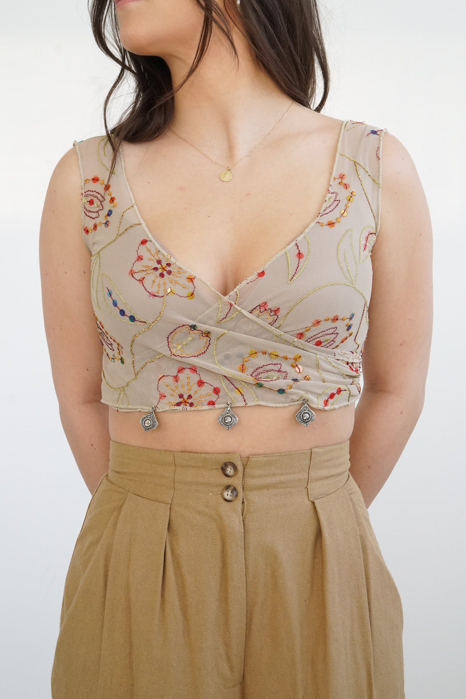 Top designer Caty Lesca à broderies S-M