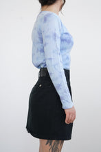 Load image into Gallery viewer, Jupe en jeans 90s noire pour femme taille 4 (XS-S)
