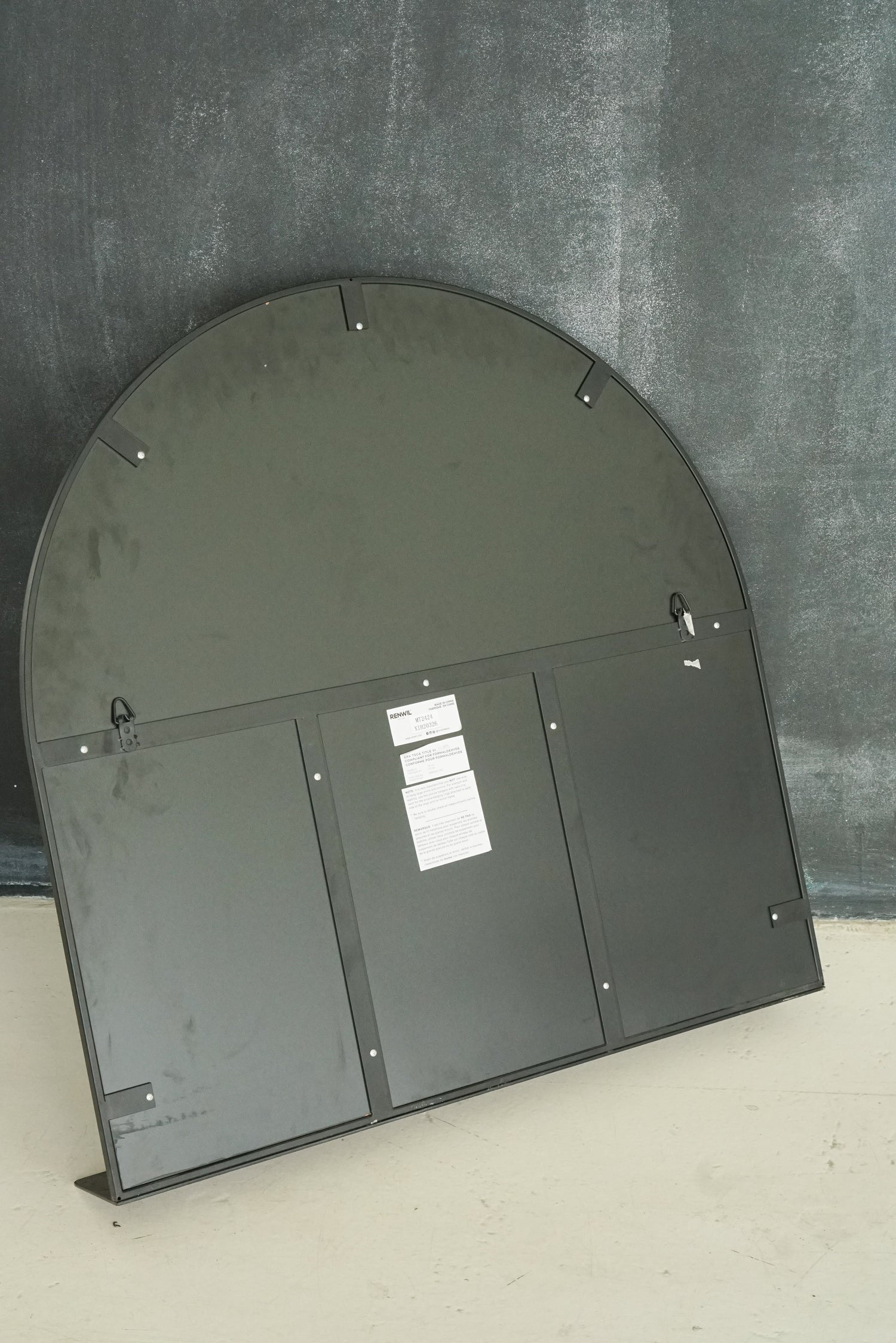 Miroir récent avec tablette en métal