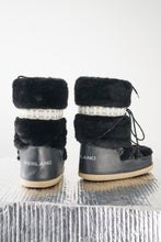 Load image into Gallery viewer, Moonboot Bliss faux fur noir taille 8 - 9
