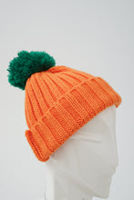 Charger l&#39;image dans la galerie, Tuque vintage tricoté orange à pompon vert
