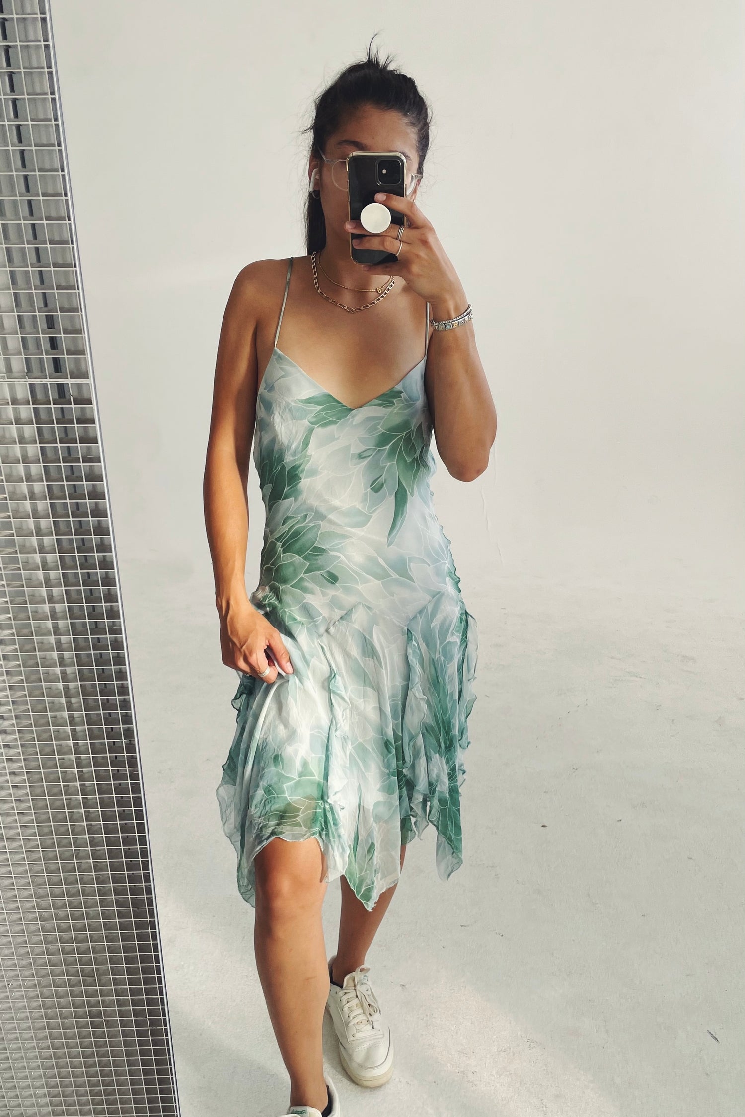 Robe en soie BCBG verte et turquoise taille 6 (S-M)